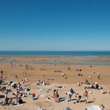Petit Souplex Dans L'Hypercentre De Cabourg 80 M De La Mer A Pied Exterior photo