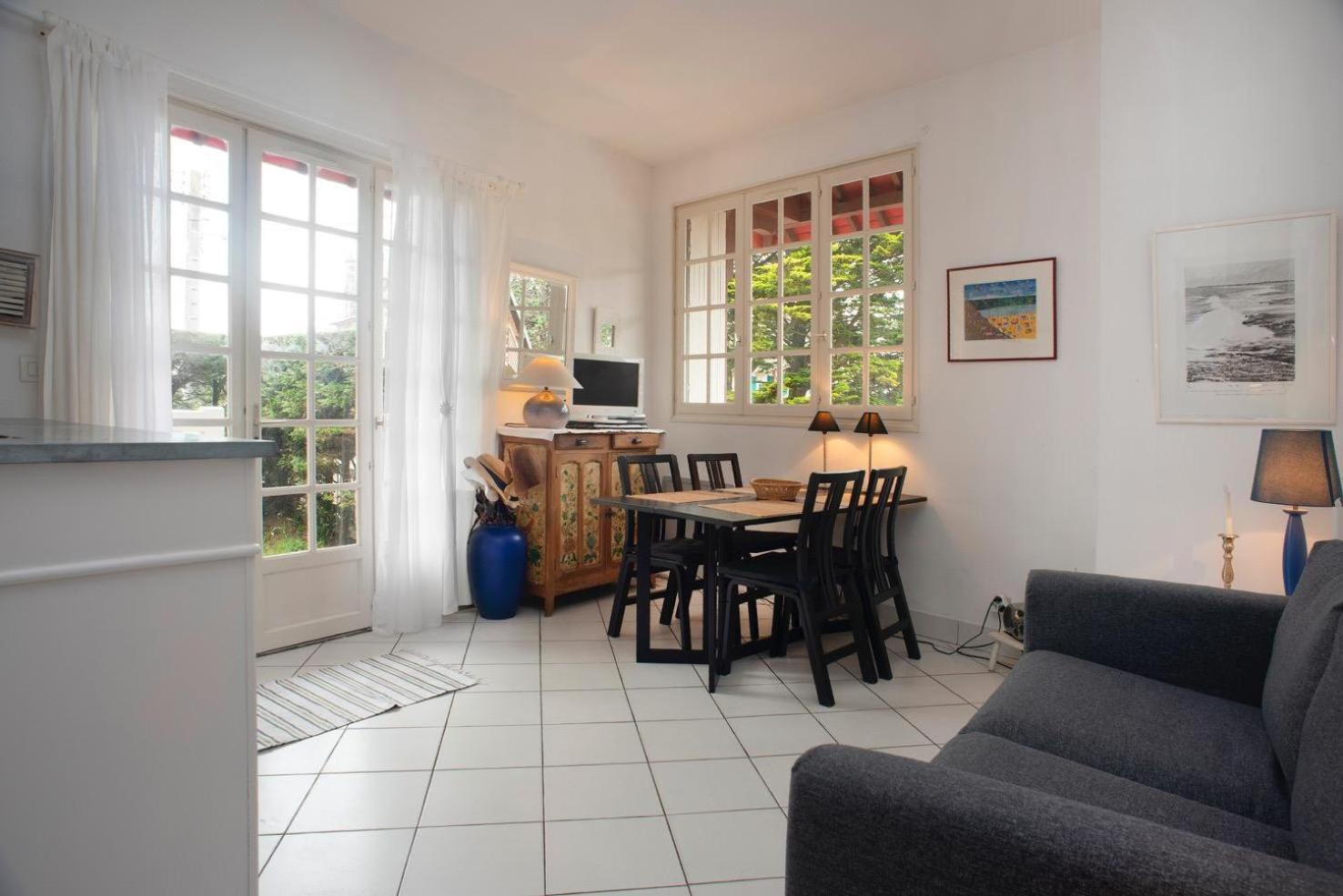 Petit Souplex Dans L'hypercentre De 80 M De La A Pied Apartment Cabourg
